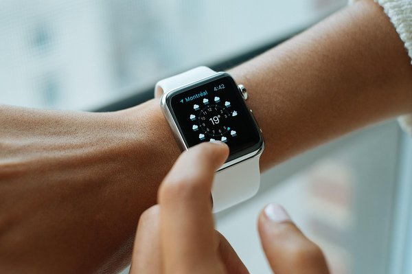Smartwatch en tunisie : grandes marques, fonctionnalités avancées